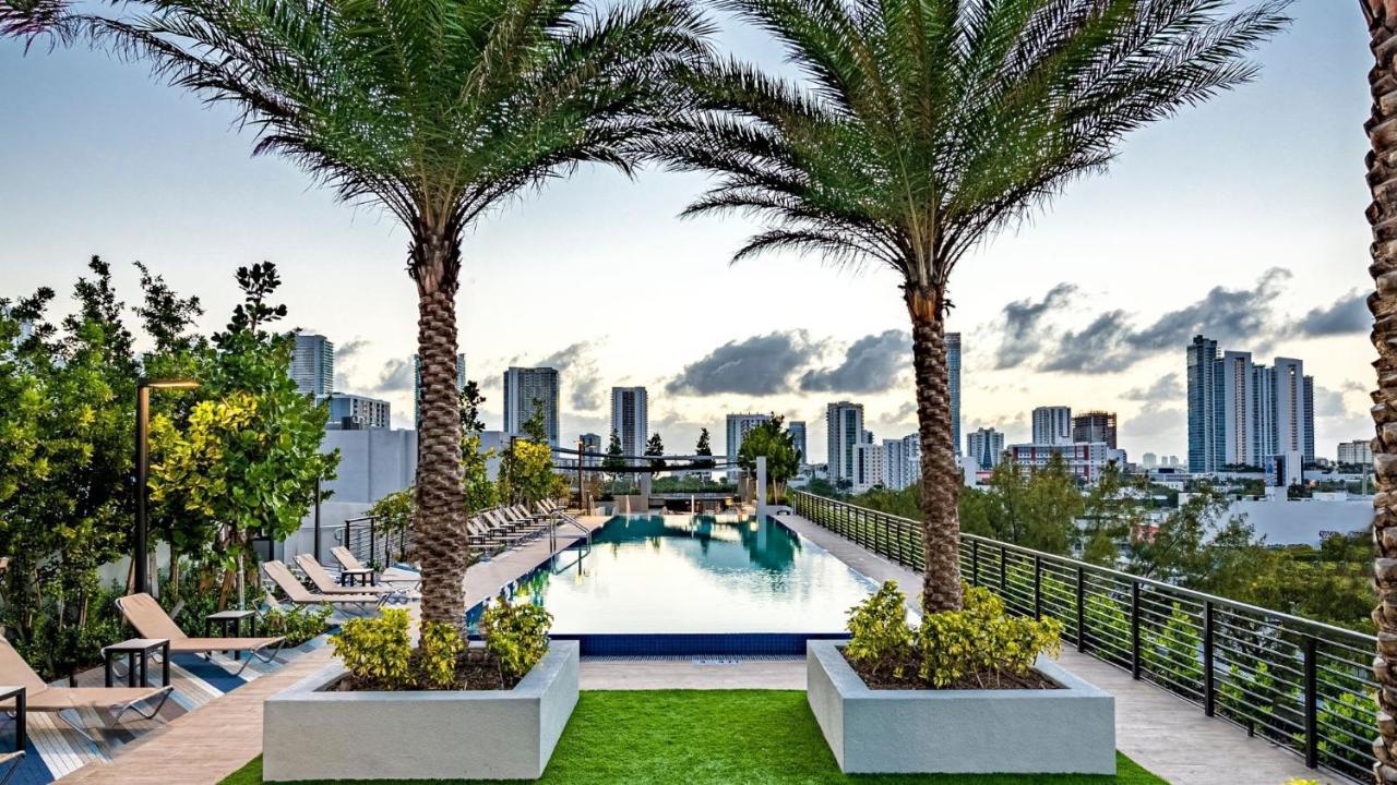 Sentral Studio Apt With Den In Wynwood Маями Екстериор снимка